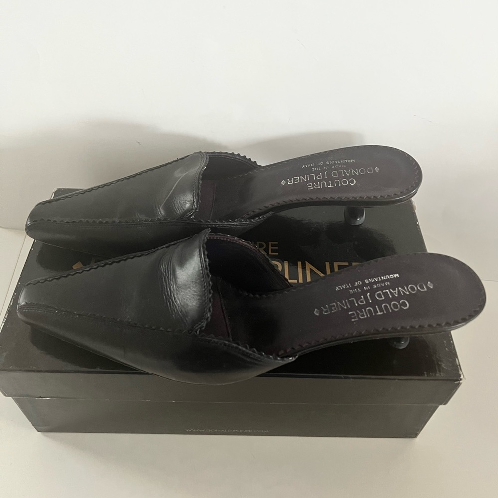 Donald J Pliner Couture Moira Mules